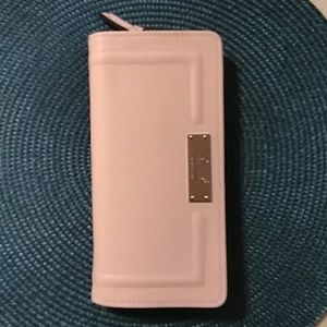 Jones New York Signature Pink Wallet.Brand New.